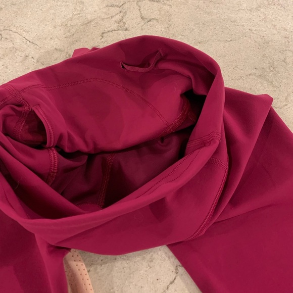 Lululemon Cropped 21”Leggings - Picture 3 of 5